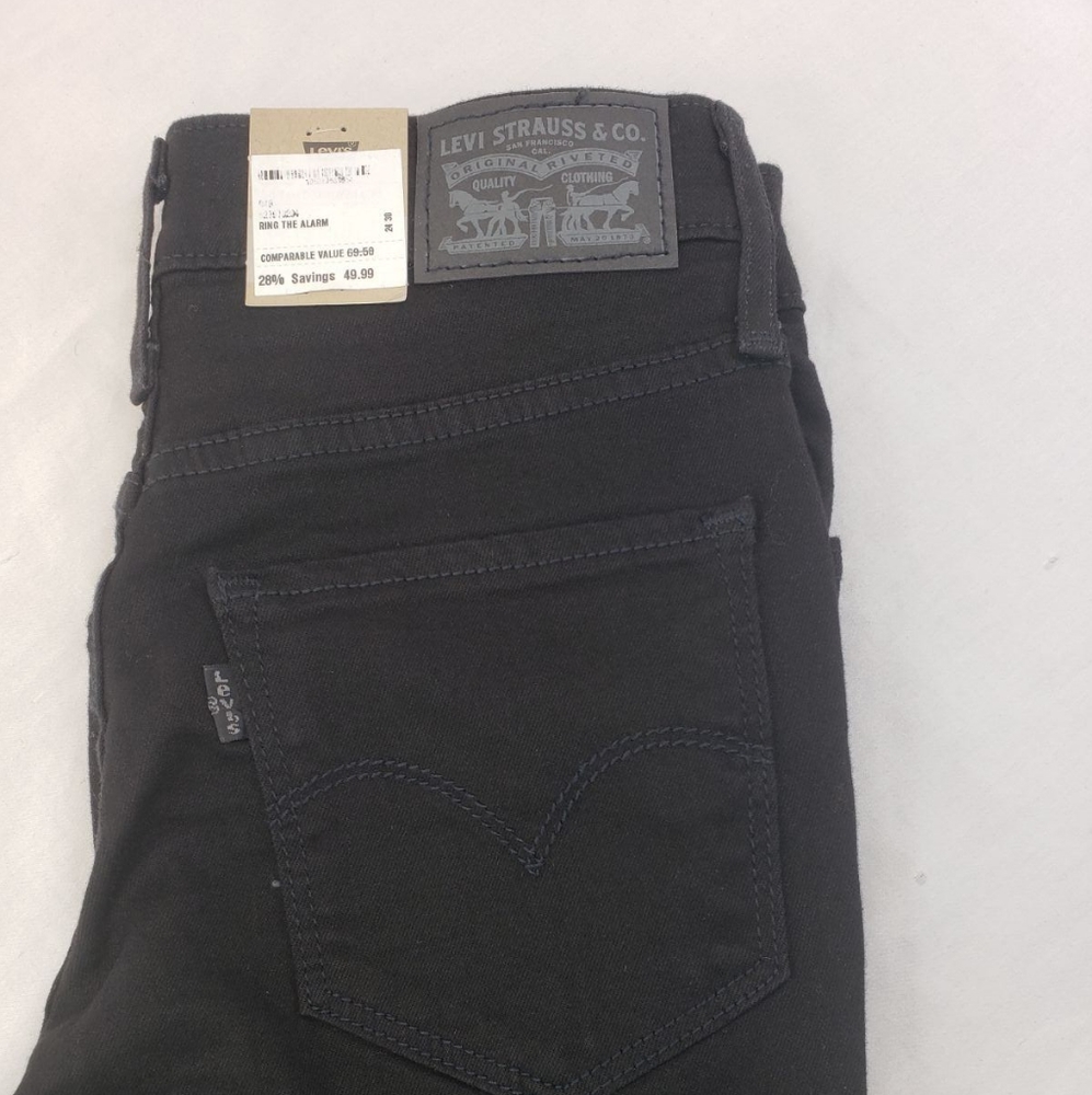 NWT Levi's high rise super skinny black distressed denim - Picture 9 of 12